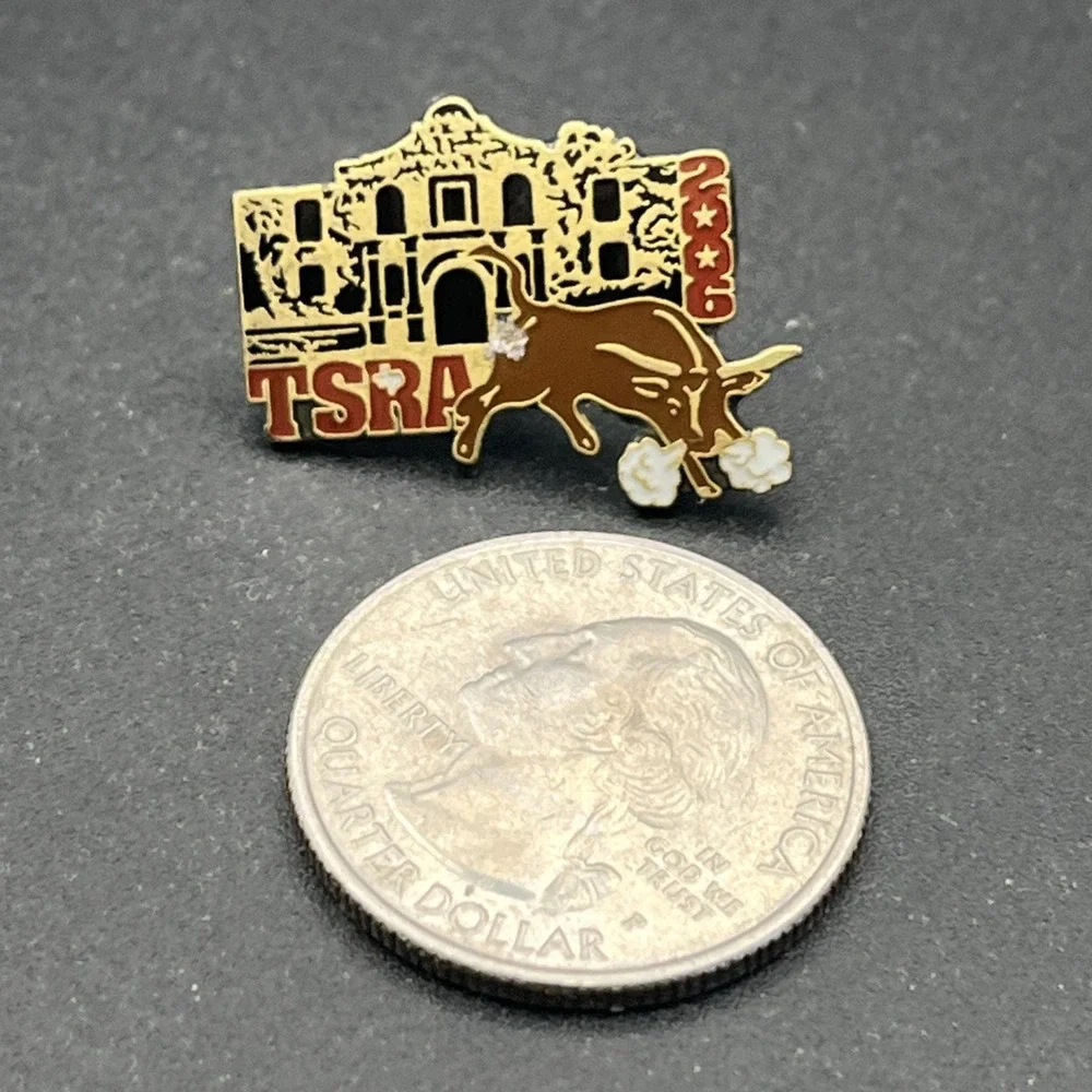 2006 Tri‎ State Rodeo Association Bull Lapel Hat Pin